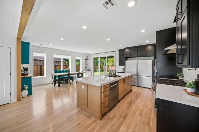 11536 S Louisville Avenue, Tulsa, OK 74137