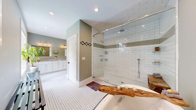 5 Gold Crest Drive, North Reading, MA 01864