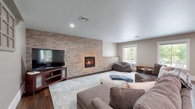 5 Gold Crest Drive, North Reading, MA 01864