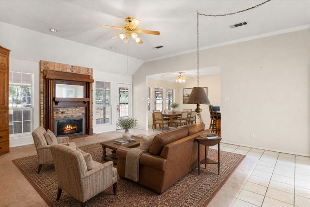 4201 E Bankhead Highway, Weatherford, TX 76087