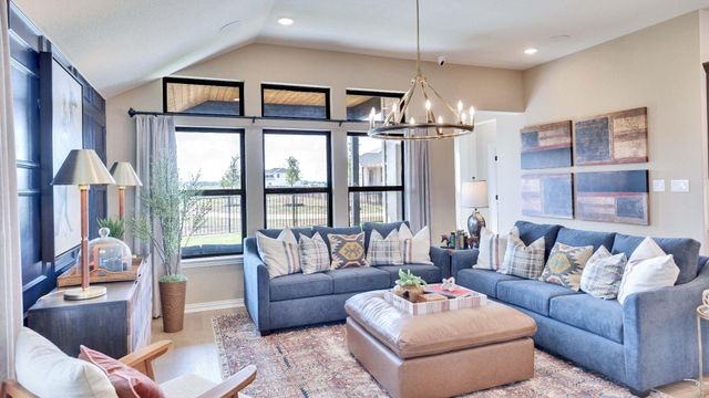 13521 Wandering Rhett DR, Elgin, TX 78621