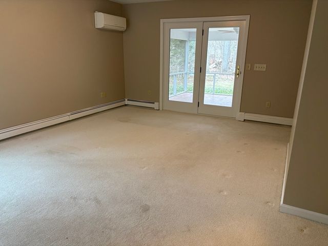 47 Park St, Shrewsbury, MA 01545