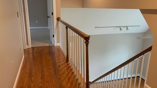 47 Park St, Shrewsbury, MA 01545