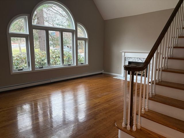 47 Park St, Shrewsbury, MA 01545