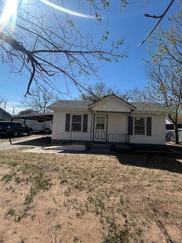 810 S Sweetwater Street, Wheeler, TX 79096