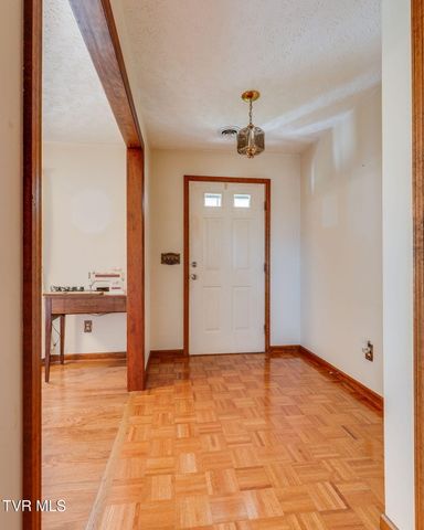 5163 Bloomingdale Road, Kingsport, TN 37660