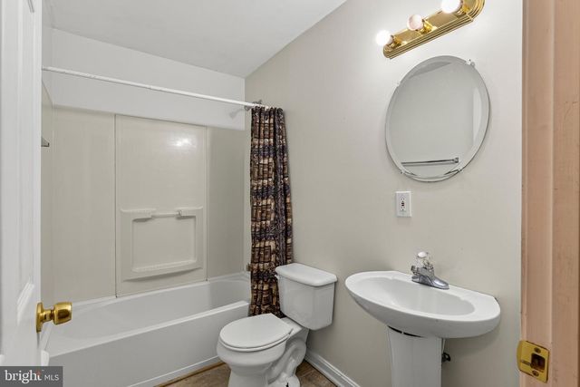 5 AZALEA ST, Fredericksburg, VA 22406