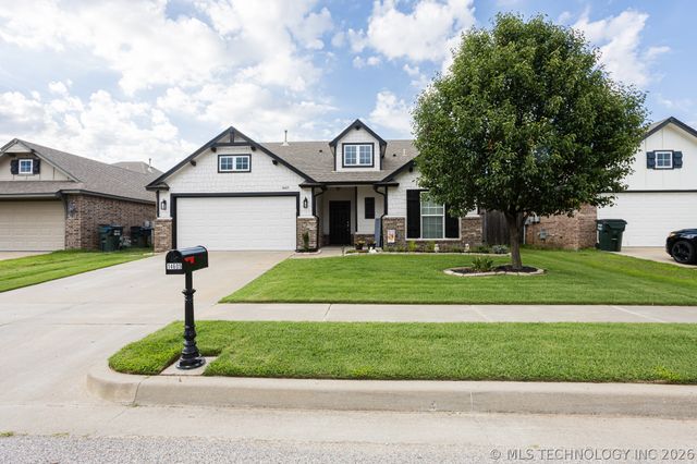14605 E 111th Court North, Owasso, OK 74055
