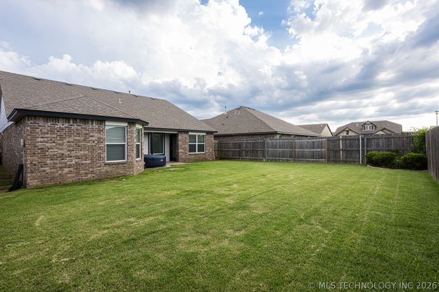 14605 E 111th Court North, Owasso, OK 74055
