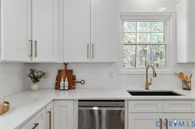 14200 Princess Mary Rd, Chesterfield, VA 23838