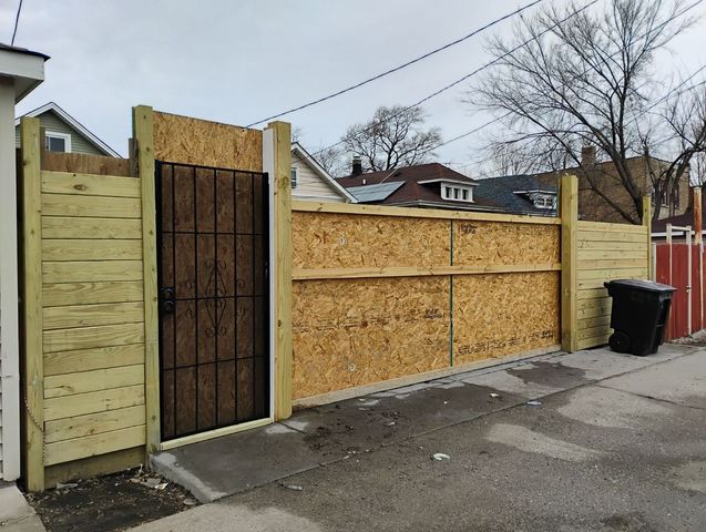 6513 S Mozart Street, Chicago, IL 60629