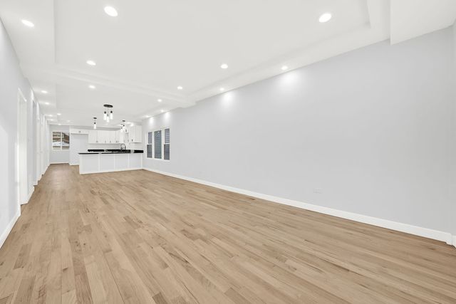 6513 S Mozart Street, Chicago, IL 60629