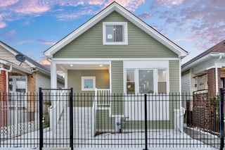 6513 S Mozart Street, Chicago, IL 60629