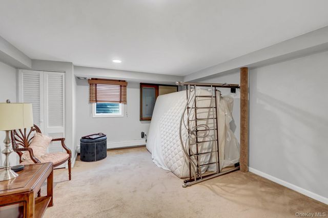 1188 New York Avenue, Franklin Square, NY 11010