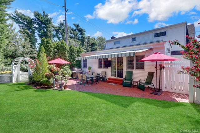 1188 New York Avenue, Franklin Square, NY 11010