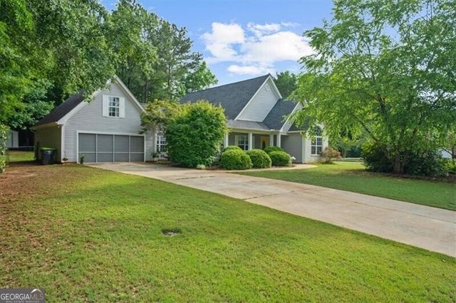 300 Cobb Court, Hampton, GA 30228