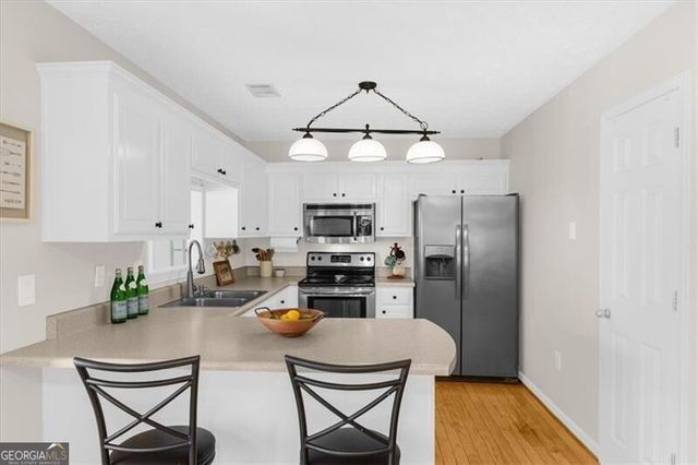 300 Cobb Court, Hampton, GA 30228