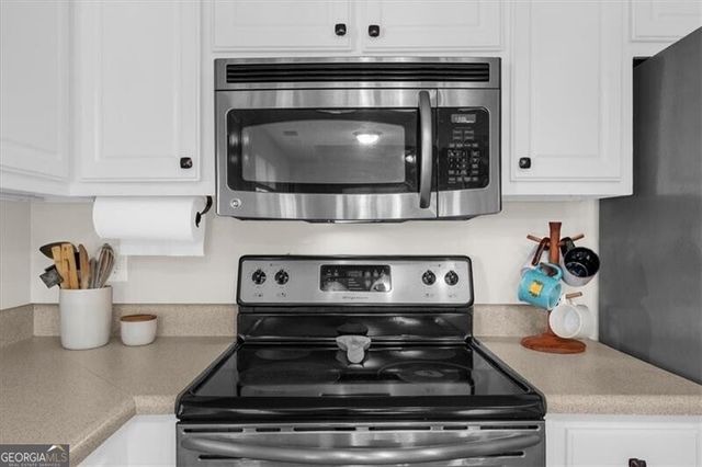 300 Cobb Court, Hampton, GA 30228