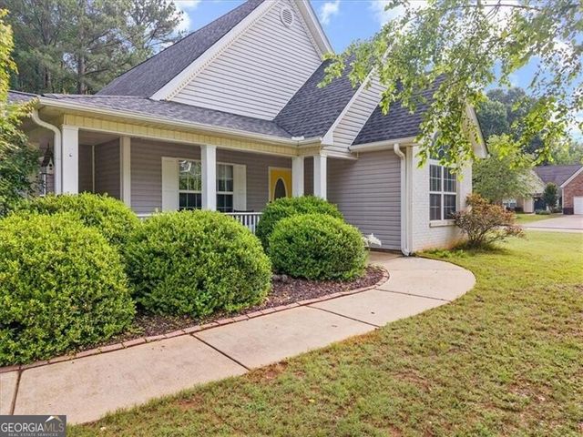300 Cobb Court, Hampton, GA 30228