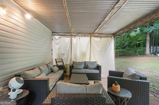 300 Cobb Court, Hampton, GA 30228