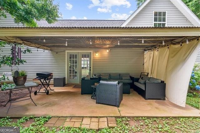 300 Cobb Court, Hampton, GA 30228