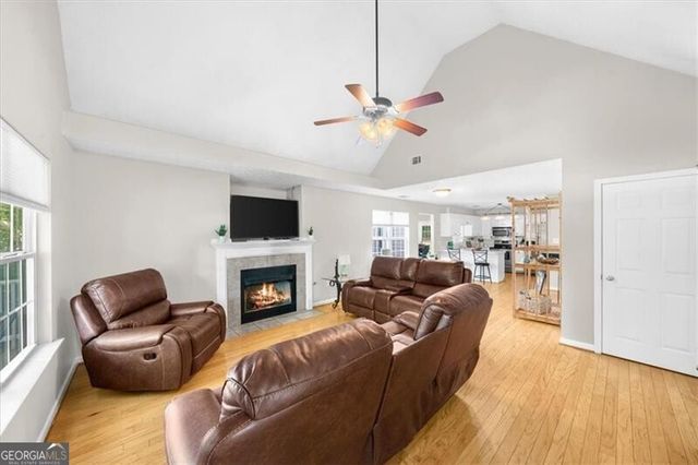 300 Cobb Court, Hampton, GA 30228
