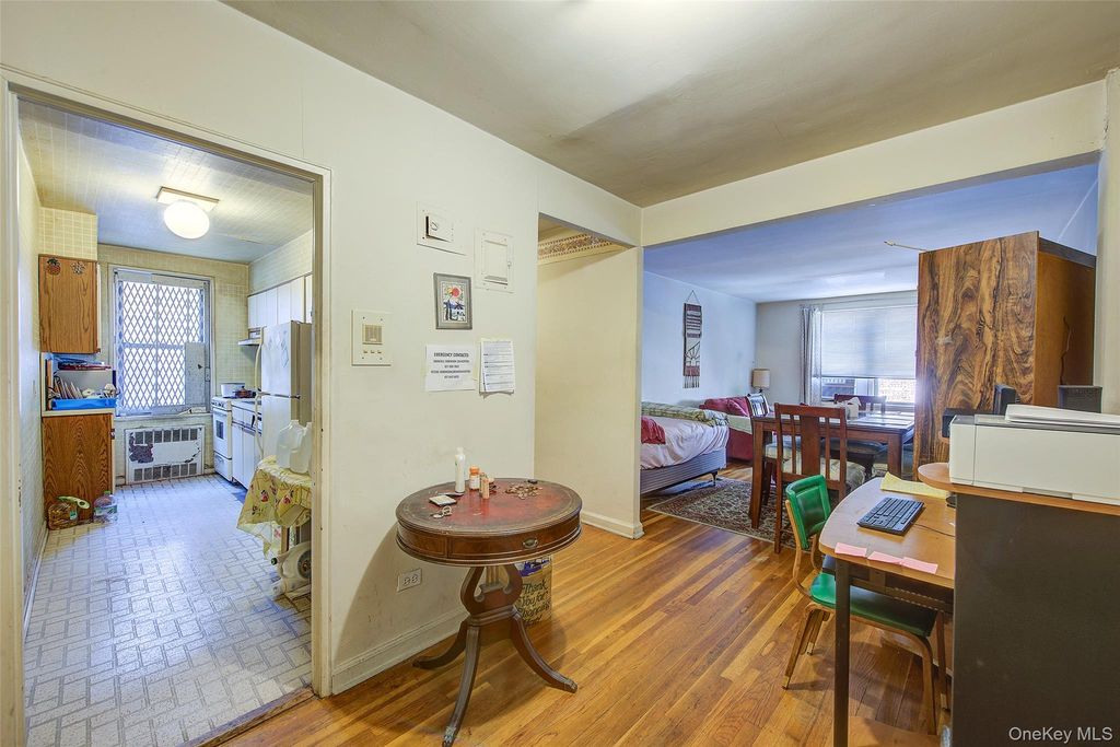 37-27 86th Street 5S, Jackson Heights, NY 11372 — photo 2