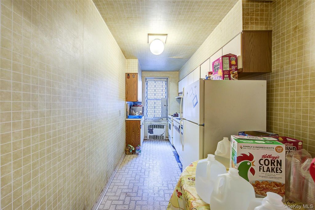 37-27 86th Street 5S, Jackson Heights, NY 11372 — photo 3