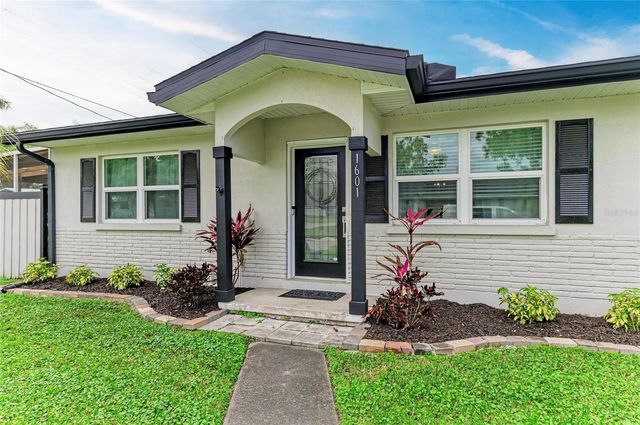 1601 9TH STREET W, Palmetto, FL 34221