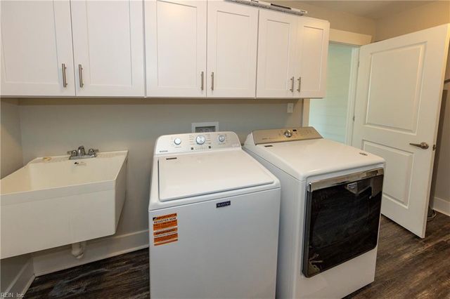 3636 Sandpiper RD, Virginia Beach, VA 23456