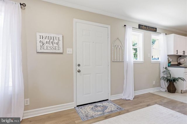 584 WILK DR, Morrisville, PA 19067