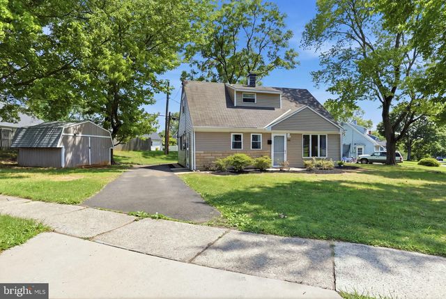 584 WILK DR, Morrisville, PA 19067