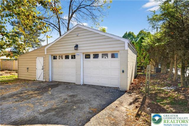 1740 Butztown Road A, Bethlehem City, PA 18017