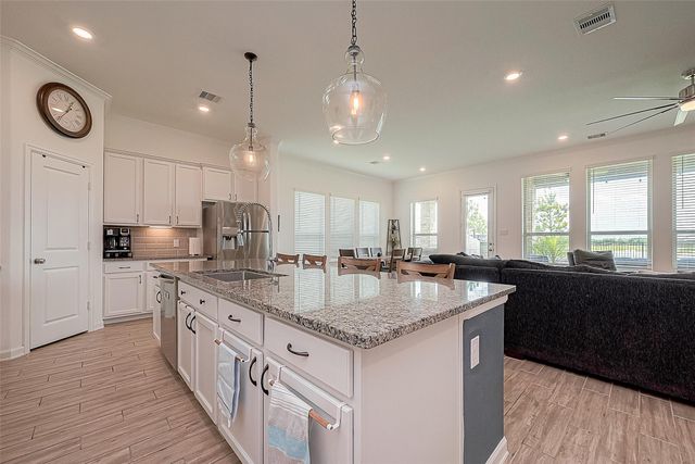 4417 Camden Lake Lane, Rosharon, TX 77583