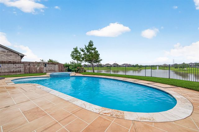 4417 Camden Lake Lane, Rosharon, TX 77583