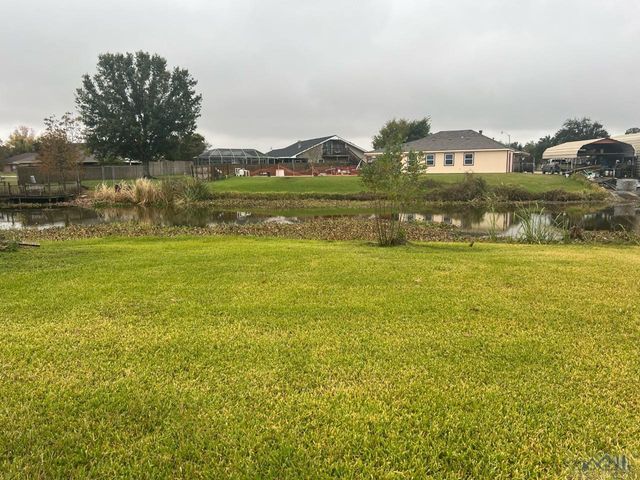 10402 East Park Ave, Houma, LA 70363