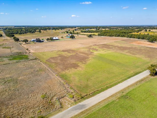 1112 Clover Drive, Poolville, TX 76487