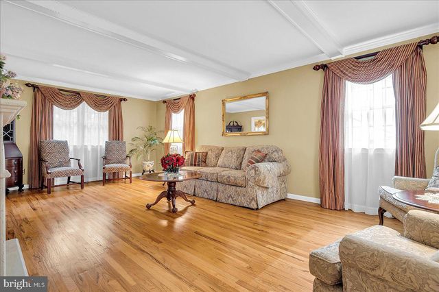 3002 MAPLE SHADE LN, Wilmington, DE 19810