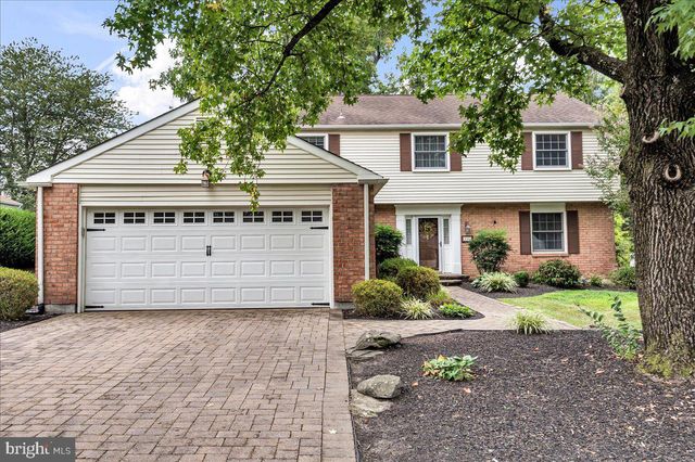 3002 MAPLE SHADE LN, Wilmington, DE 19810