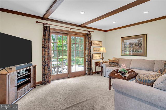 3002 MAPLE SHADE LN, Wilmington, DE 19810