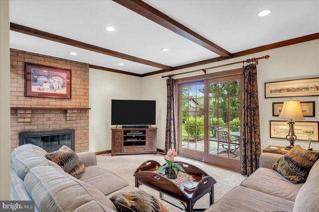 3002 MAPLE SHADE LN, Wilmington, DE 19810