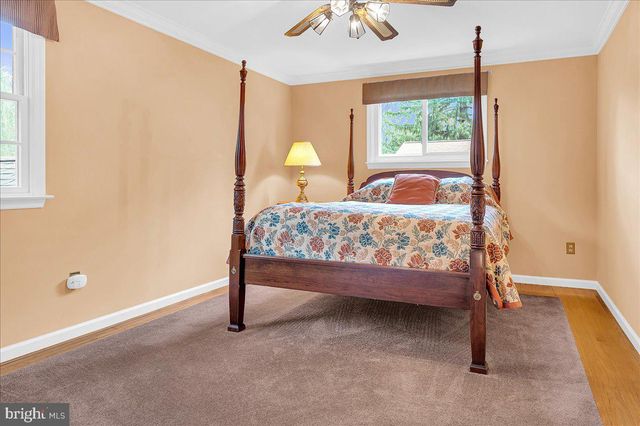 3002 MAPLE SHADE LN, Wilmington, DE 19810