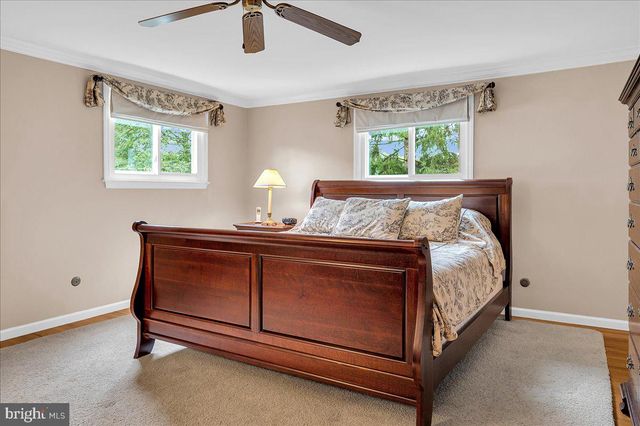 3002 MAPLE SHADE LN, Wilmington, DE 19810