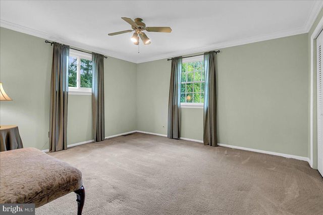 3002 MAPLE SHADE LN, Wilmington, DE 19810