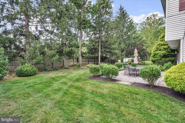 3002 MAPLE SHADE LN, Wilmington, DE 19810