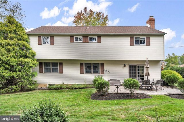3002 MAPLE SHADE LN, Wilmington, DE 19810