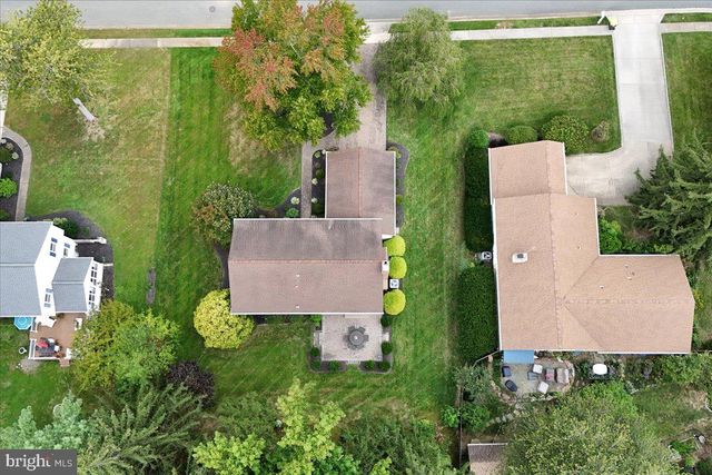 3002 MAPLE SHADE LN, Wilmington, DE 19810
