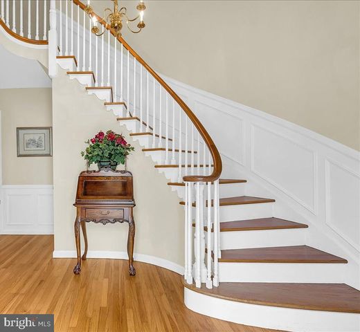 3002 MAPLE SHADE LN, Wilmington, DE 19810