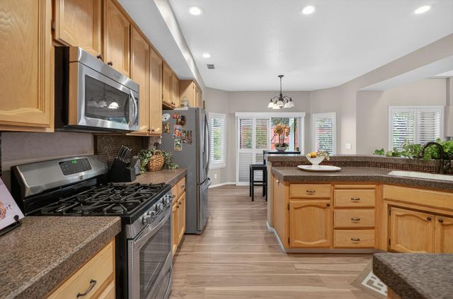 7817 MELFORT Way, Elk Grove, CA 95758