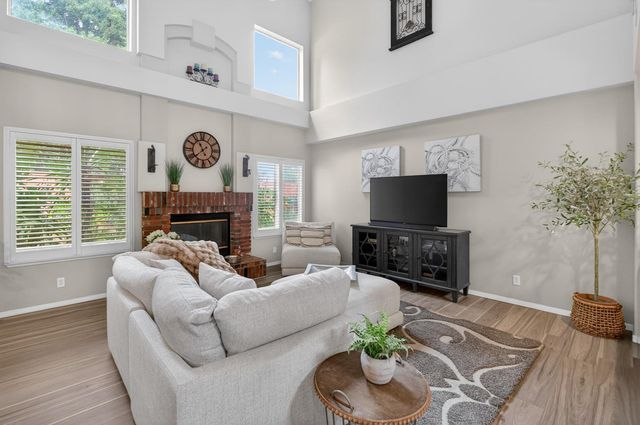 7817 MELFORT Way, Elk Grove, CA 95758